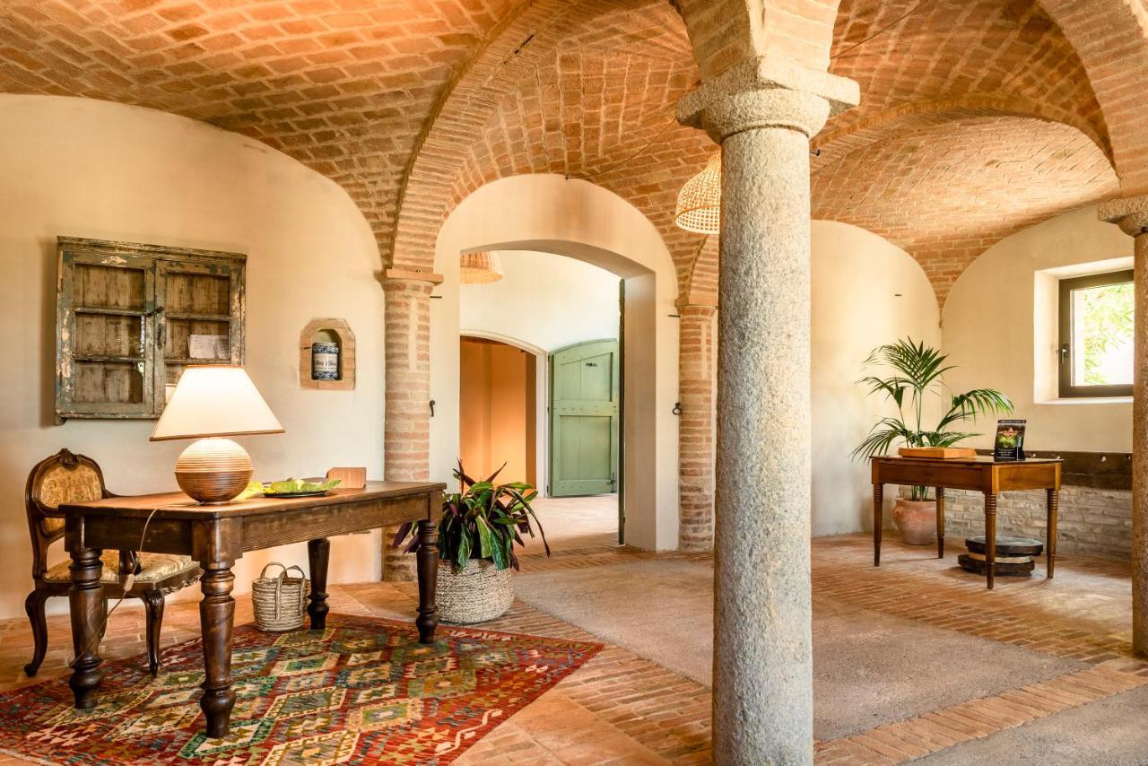 Case Zucchi Bioagriturismo Castelnuovo Fogliani Экстерьер фото